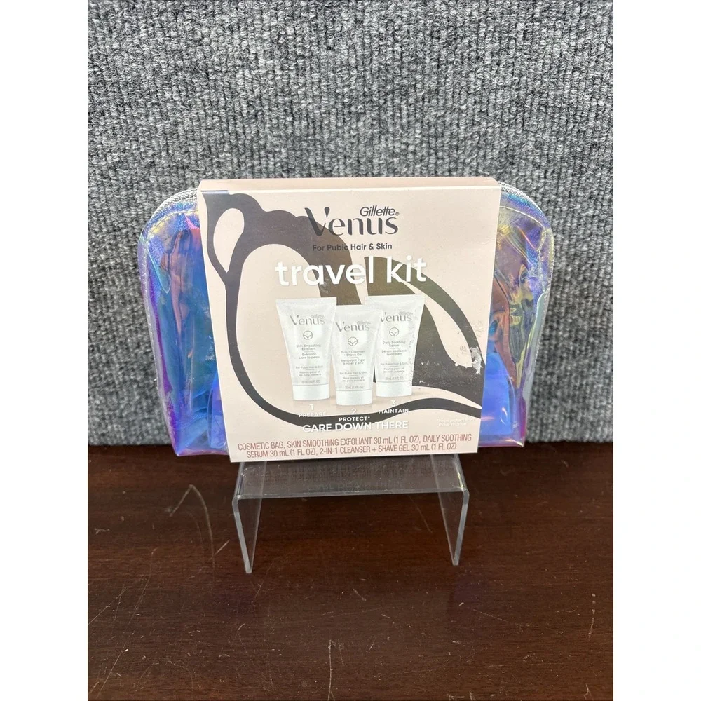 Gillette Venus for Pubic Hair & Skin Travel Kit, Bag Included